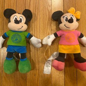 Walt Disney World Animal Kingdom Dino Institue Mickey and Minnie Mouse Plush